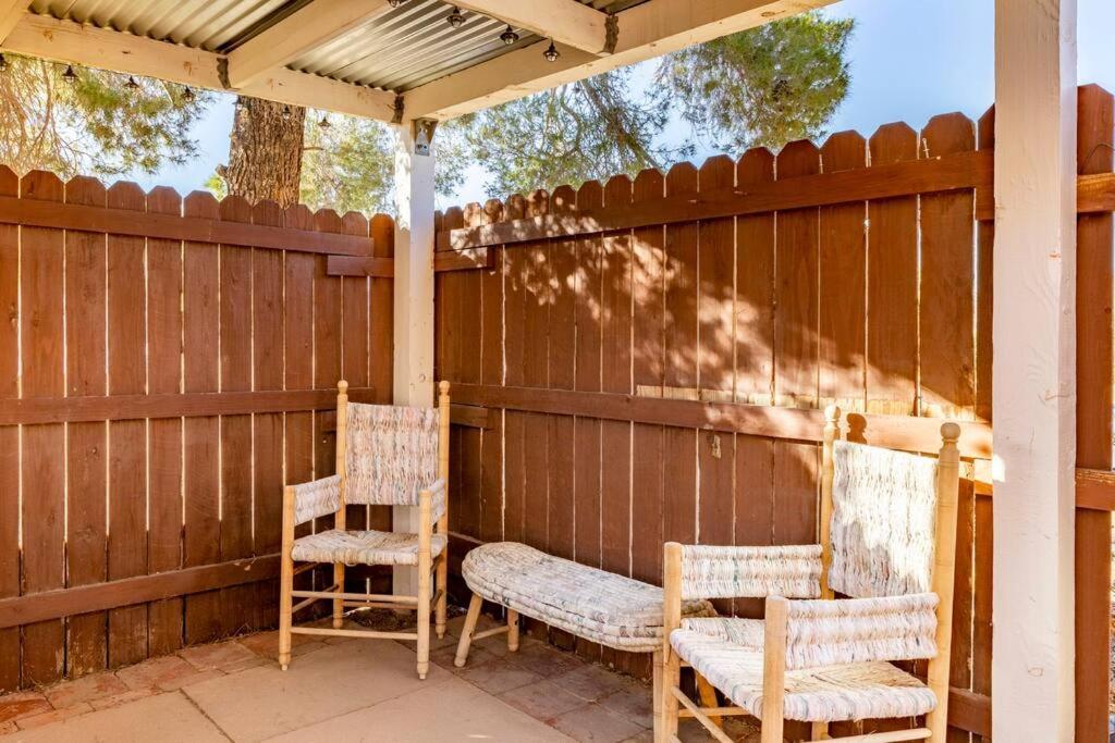 Jt'S Star Catcher Cabin - Hot Tub ユッカ・バレー エクステリア 写真