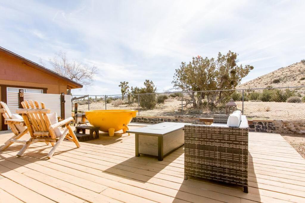 Jt'S Star Catcher Cabin - Hot Tub ユッカ・バレー エクステリア 写真